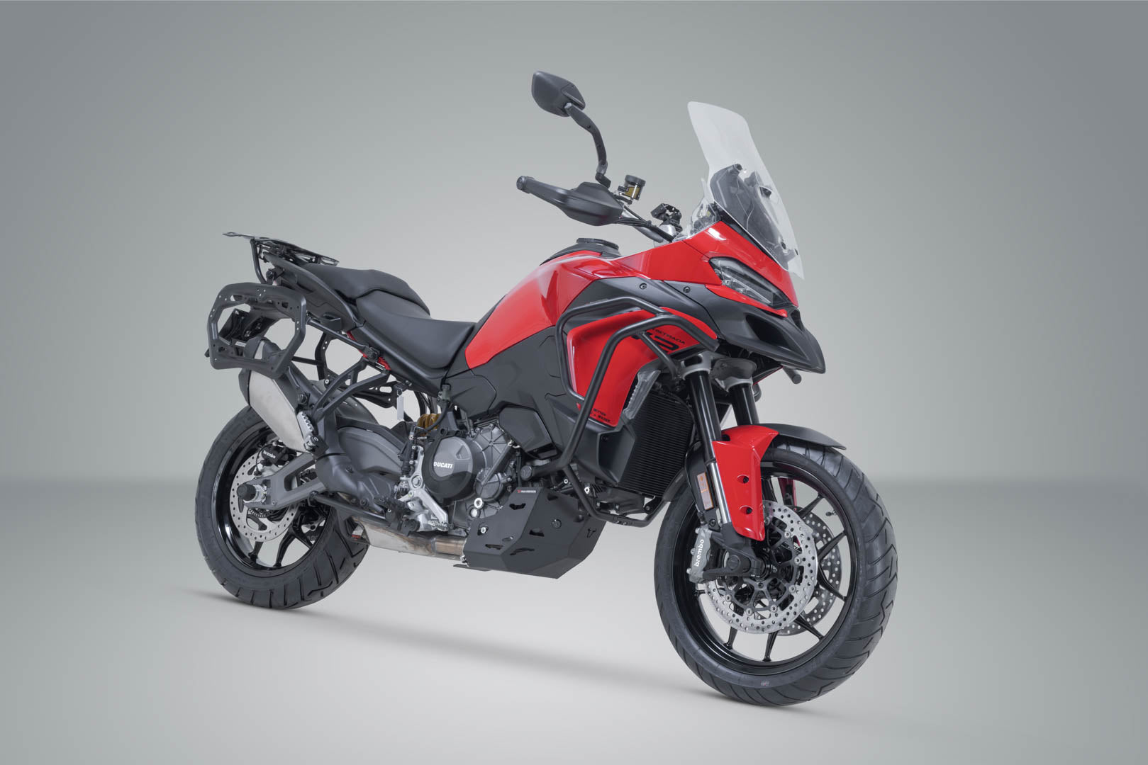 SW-MOTECH / SWモテック PRO サイドキャリア ブラック。Ducati・ムルティストラーダ V2 / V2 S (24-)。 | KFT.22.807.30000/B