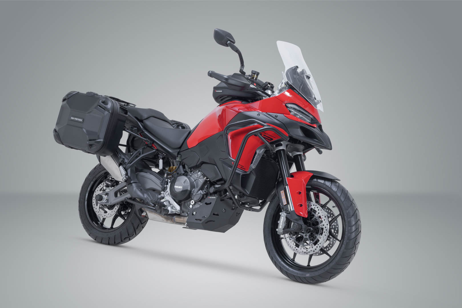 SW-MOTECH / SWモテック DUSC ハードケースシステム ブラック。33/33 l。Ducati ムルティストラーダ V2/V2S (24-)。 | KFT.22.807.65000/B