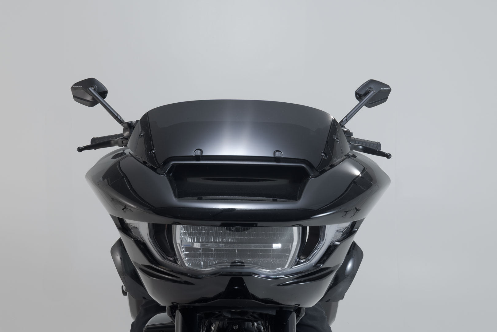 SW-MOTECH / SWモテック スポーツロングミラーセット。Harley-Davidson ロードグライド (24-)。 | MIR.18.850.11000
