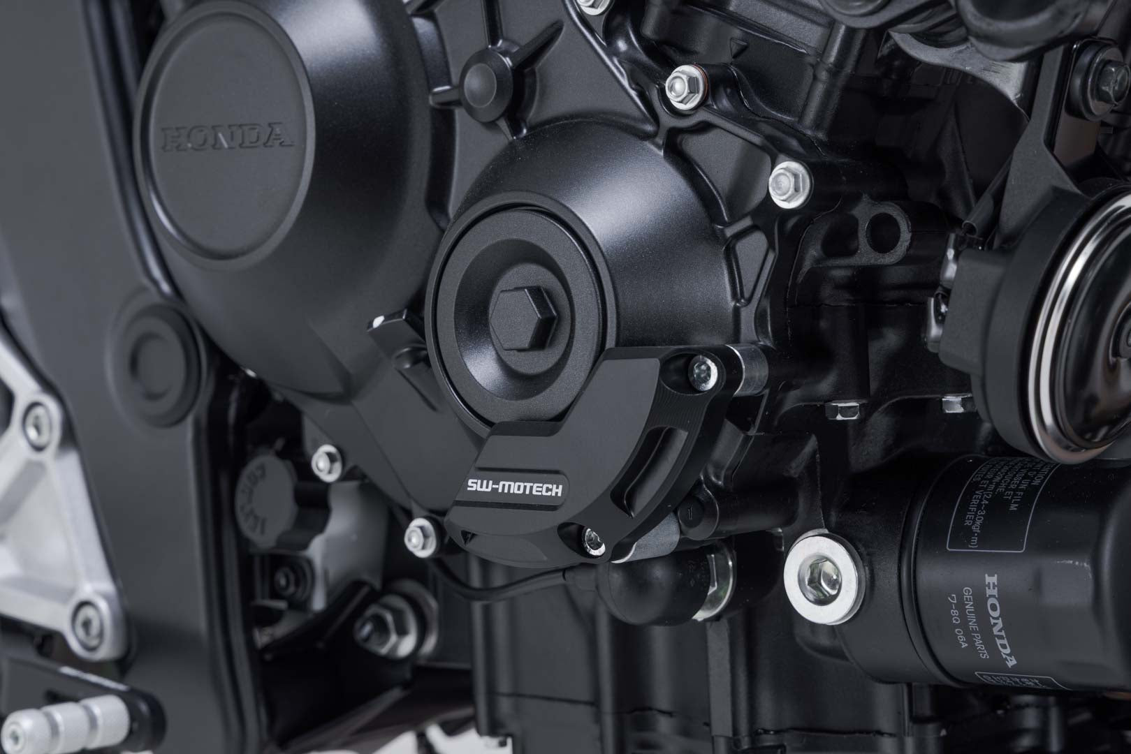 SW-MOTECH / SWモテック Honda CB1000 ホーネット (24-) 用エンジンカバープロテクション。 | MSS.01.211.10100