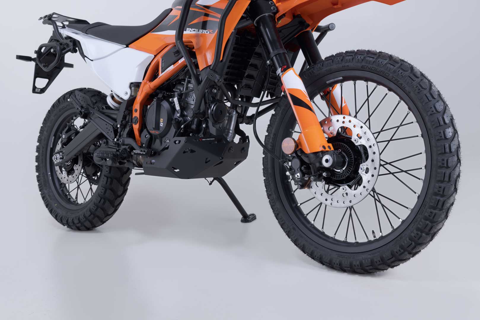 SW-MOTECH / SWモテック エンジンガード(ブラック)。KTM 125 / 250 / 390 モデル(25-)。 | MSS.04.417.10001/B