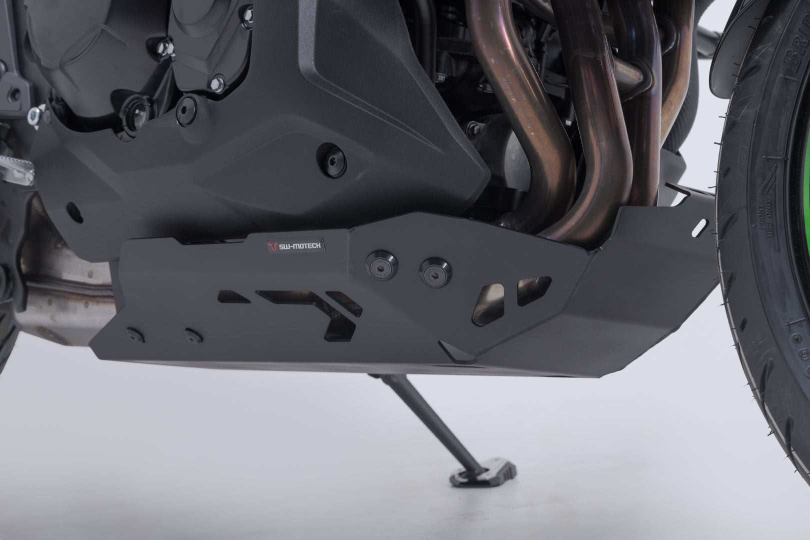 SW-MOTECH / SWモテック エンジンガード(ブラック)。Kawasaki・ヴァーシス 1100 / 1100 SE(24-)。 | MSS.08.922.10100/B