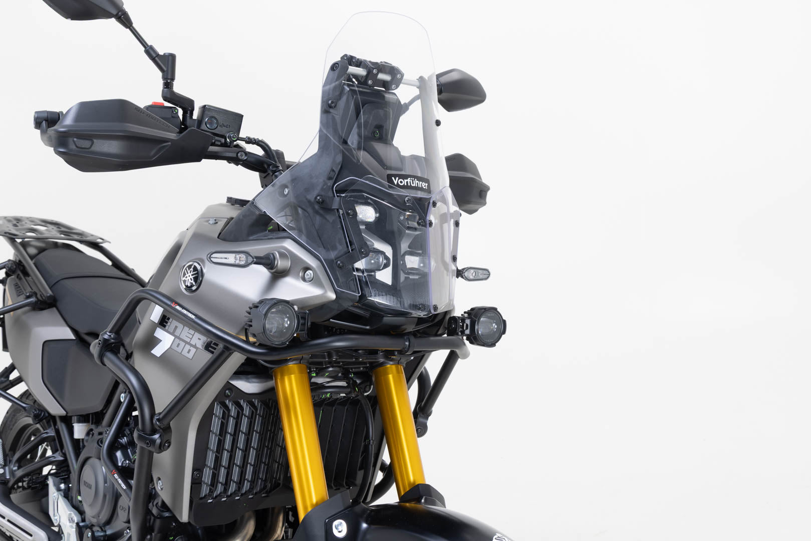 SW-MOTECH / SWモテック EVO ロングレンジヘッドライトキット(ブラック)。Yamaha テネレ 700 / ラリー(24-)。 | NSW.06.799.61101/B