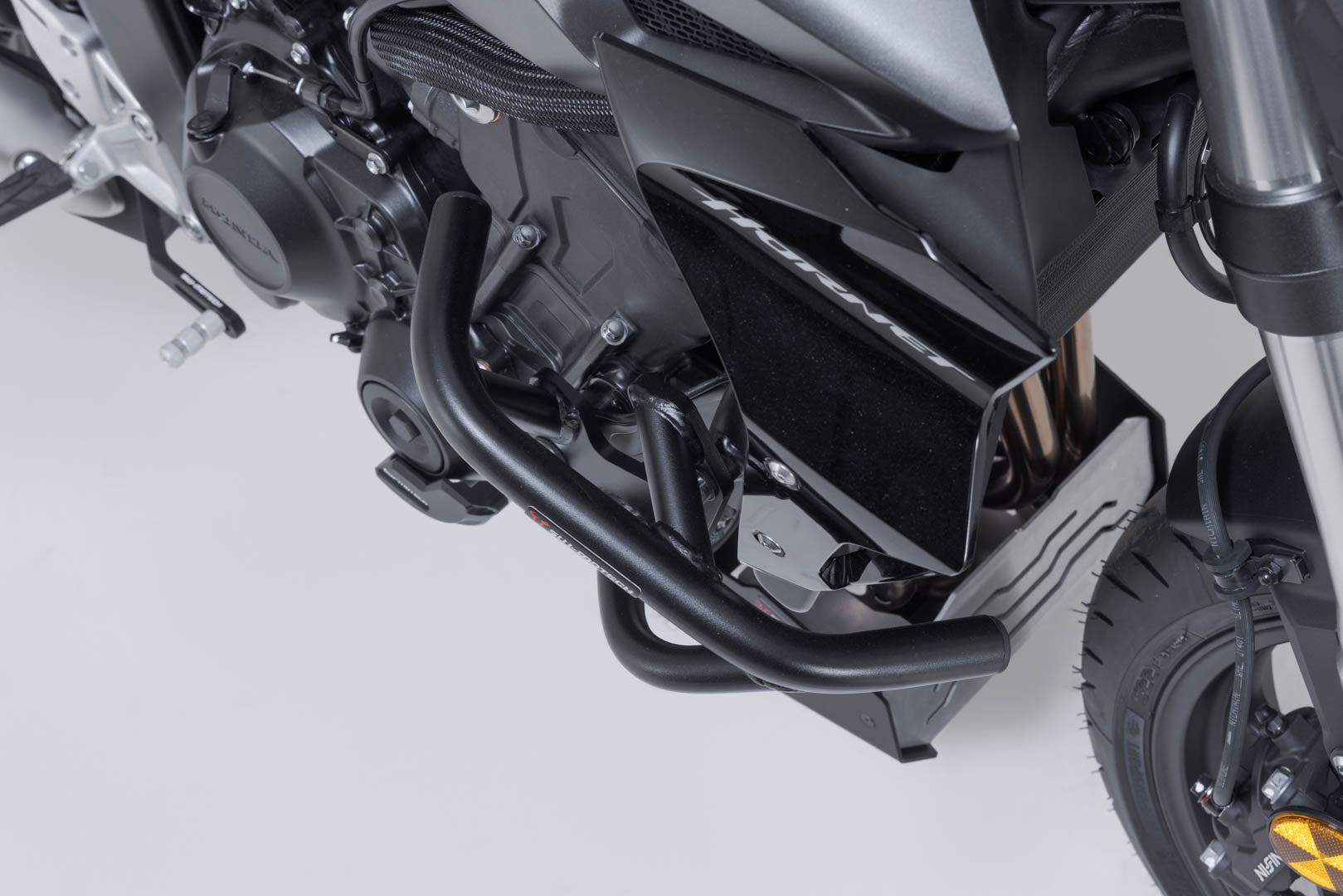 SW-MOTECH / SWモテック クラッシュバー(ブラック)。Honda CB1000 ホーネット(24-)。 | SBL.01.211.10000/B