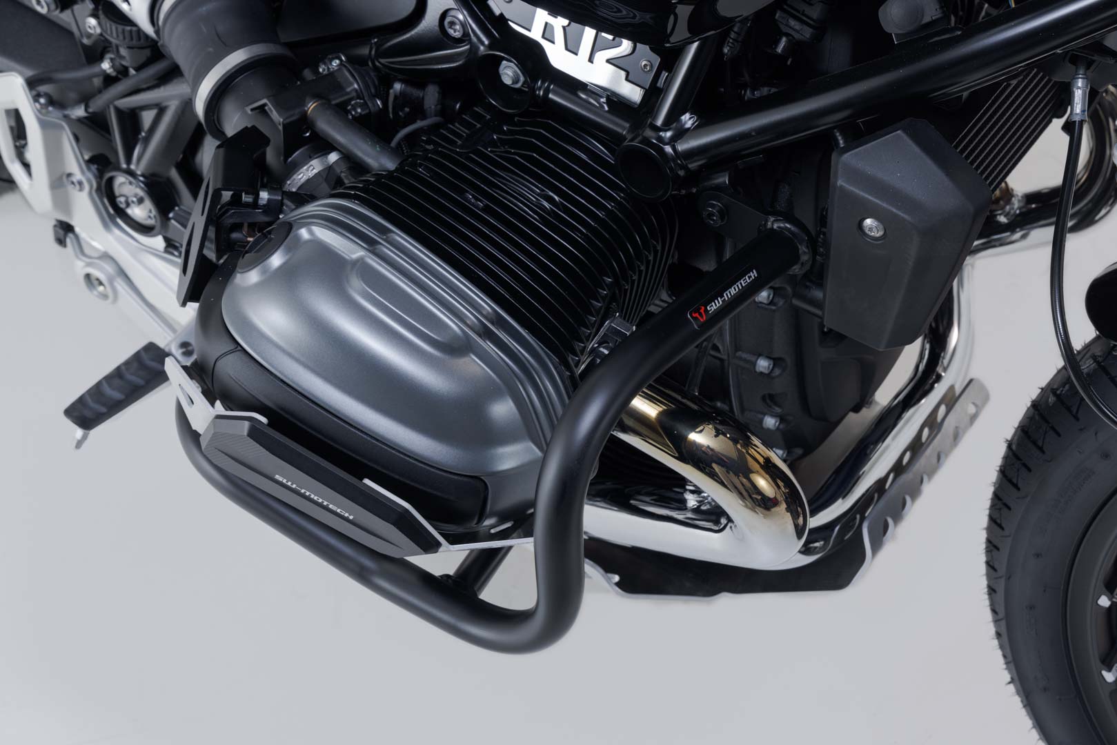 SW-MOTECH / SWモテック ブラック・クラッシュバー。BMW R12 / G/S、R12 nineT用。 | SBL.07.968.10001/B