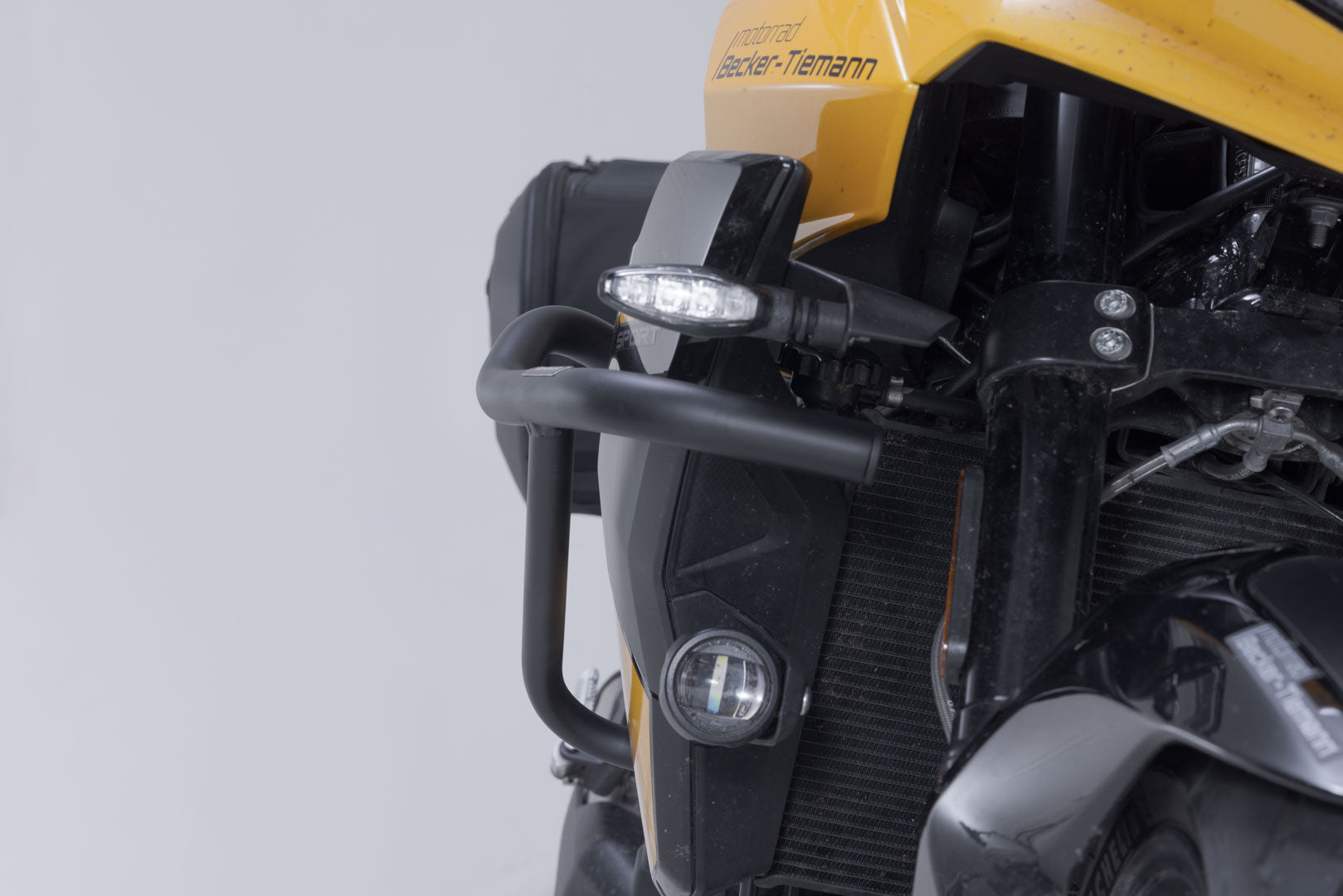 SW-MOTECH / SWモテック ブラック・クラッシュバー。Triumph・タイガー・スポーツ 660 (25-)/800 (24-)。 | SBL.11.025.10000/B