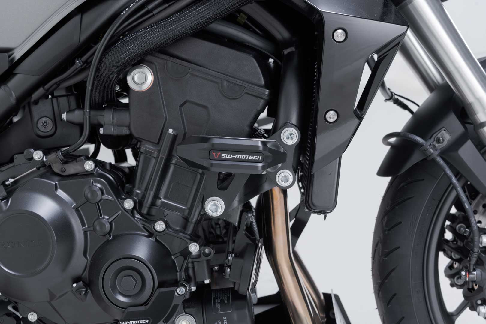 SW-MOTECH / SWモテック フォールパッドキット(ブラック)。Honda CB1000 ホーネット(24-)。 | STP.01.590.11100/B