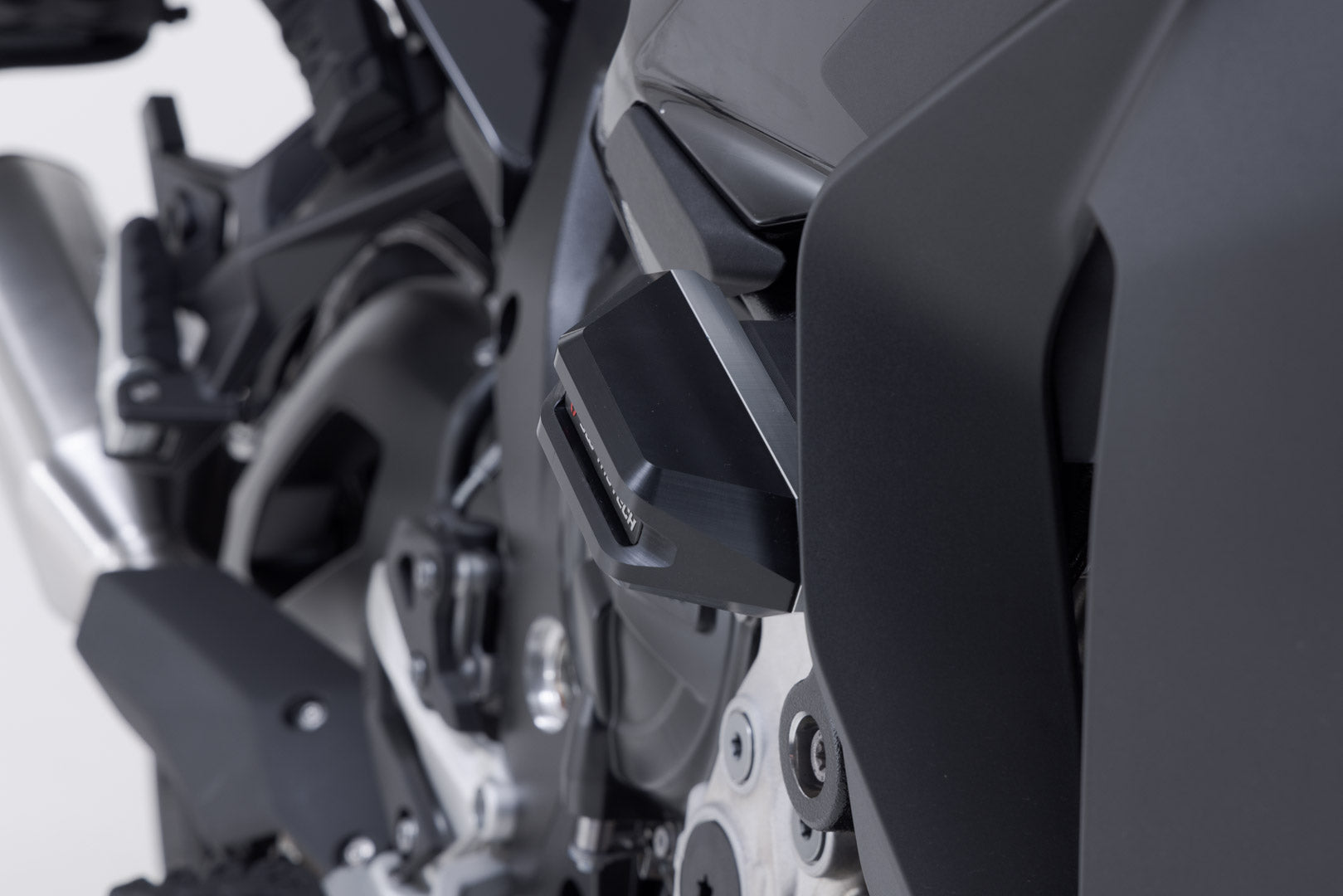 SW-MOTECH / SWモテック フォールパッドキット(ブラック)。BMW S 1000 XR(19-)。 | STP.07.590.11001/B