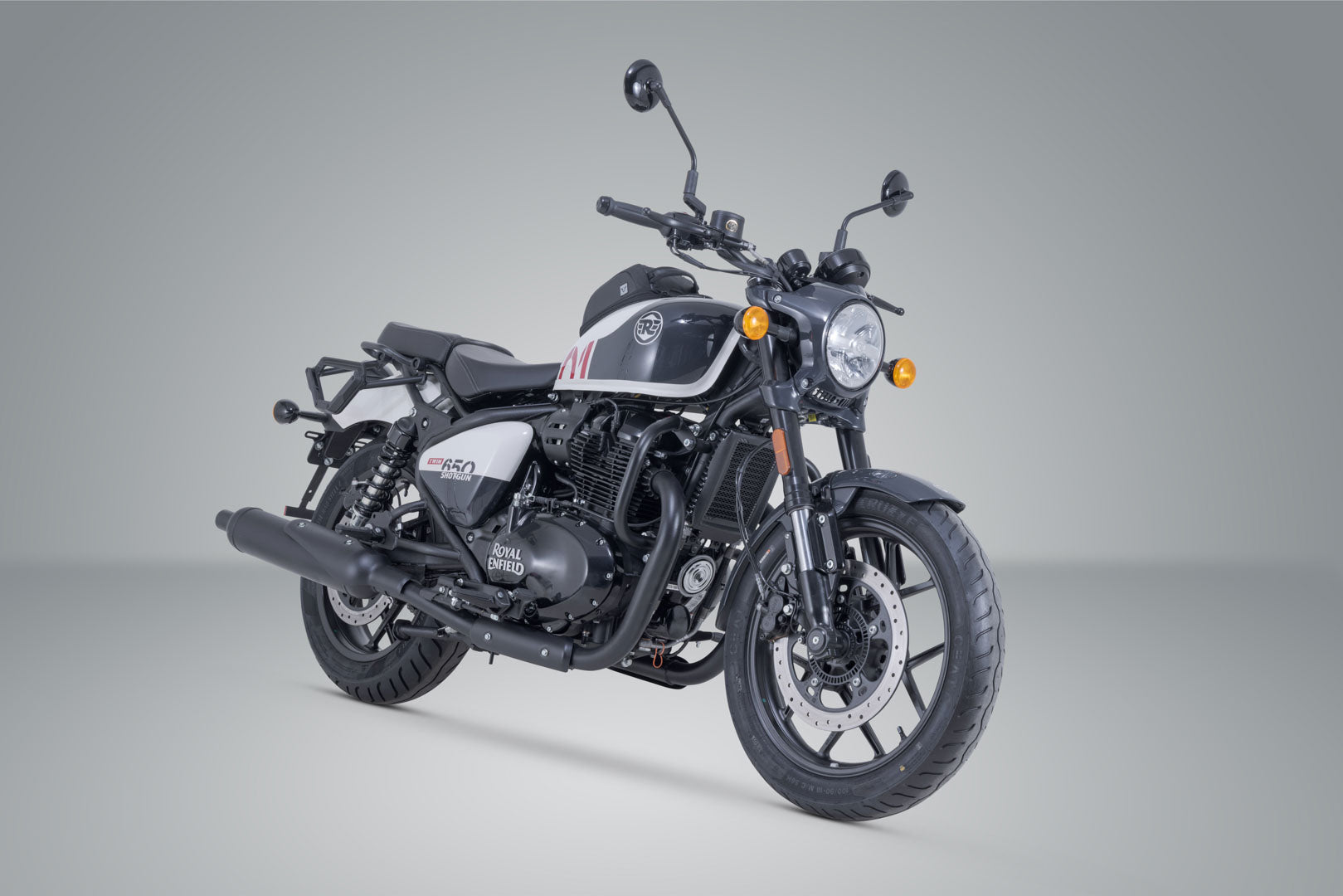 SW-MOTECH / SWモテック V-LOC サイドキャリア(右側) ロイヤル・エンフィールド クラシック 650 (24-)/ショットガン 650 (22-)。 | VMC.41.043.11000