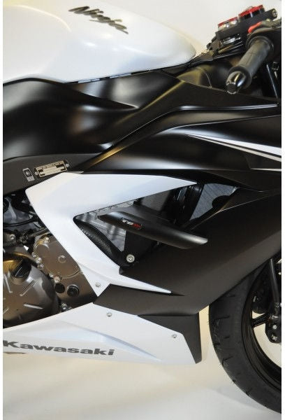 Top-Block / トップブロック フレームスライダー KAWASAKI ZX6R 636 (13-18) カラー: ブラック | RLK38-N