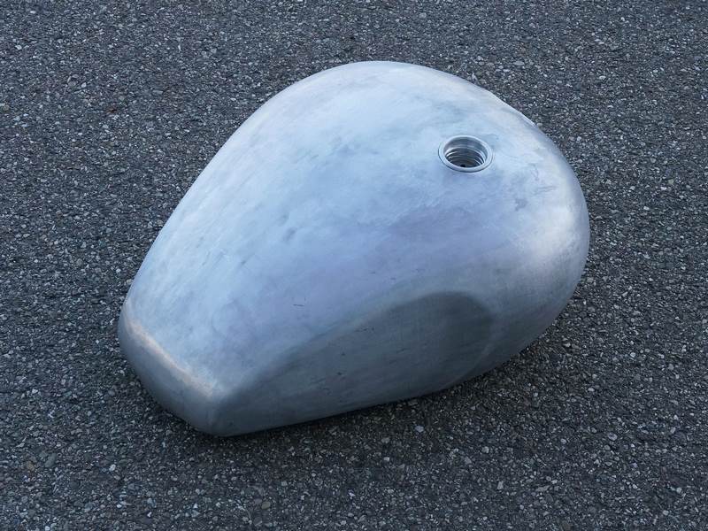 Wunderkind (ワンダーカインド) アルミガスタンクBigger Bobber®コンプリート 未塗装| 106874-F33