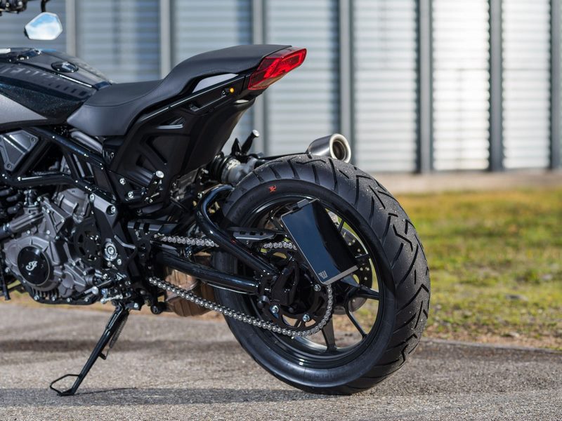 Wunderkind / ワンダーカインド ナンバープレートホルダー 210x170mm / ブラック | 106994-A98-F15