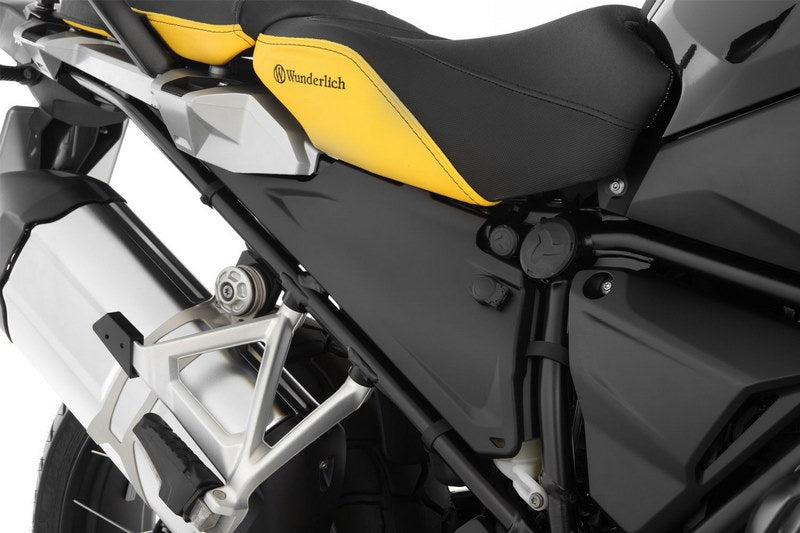 Wunderlich / ワンダーリッヒ frame cover (with opening for socket) - black | 20800-602