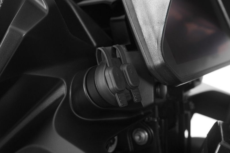 Wunderlich / ワンダーリッヒ USB dual socket - black | 45011-000