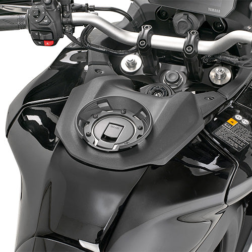 GIVI / ジビ BF96 タンクバッグ用フランジ YAMAHA トレーサー 9 (25-26年モデル) | BF96