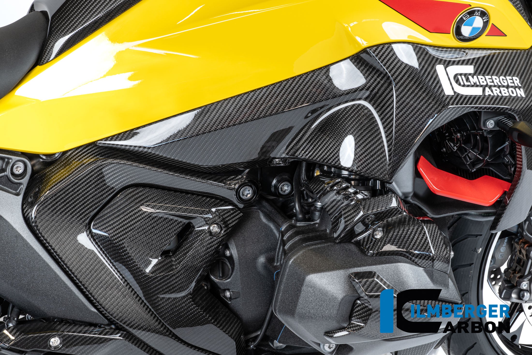 Ilmberger Carbon / イルムバーガー フレームカバー（右側） カーボン 光沢仕上げ BMW R 1300 R | CG.RAR.012.R130R