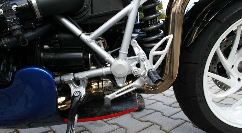 Hornig Swing arm pivot cover left  Anodized | 0-4-15