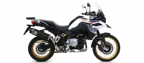 Arrow Street Maxi Race-Tech Aluminium Dark Silencer with Carby End Cap、Endcap Carbon、ECEホモログ、DBキラーが含まれています | 72629AKN