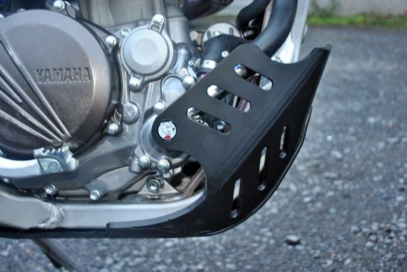 AXP-Racing / エーエックスピーレーシング スキッドプレート PHD 6mm - ブラック | AX1346