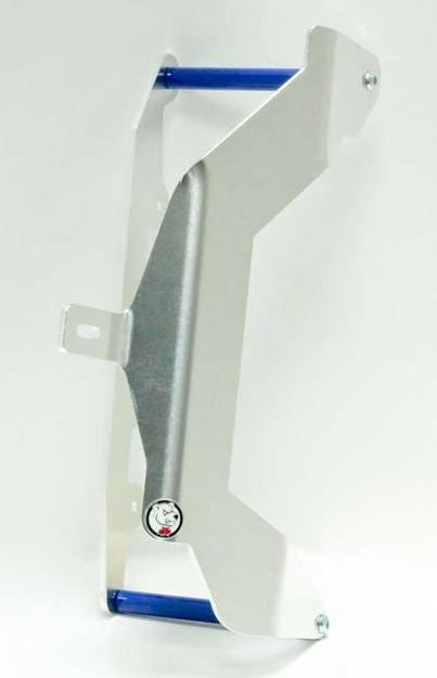 AXP-Racing / エーエックスピーレーシング ラジエーターブレース - ブルースペーサー | AX1349