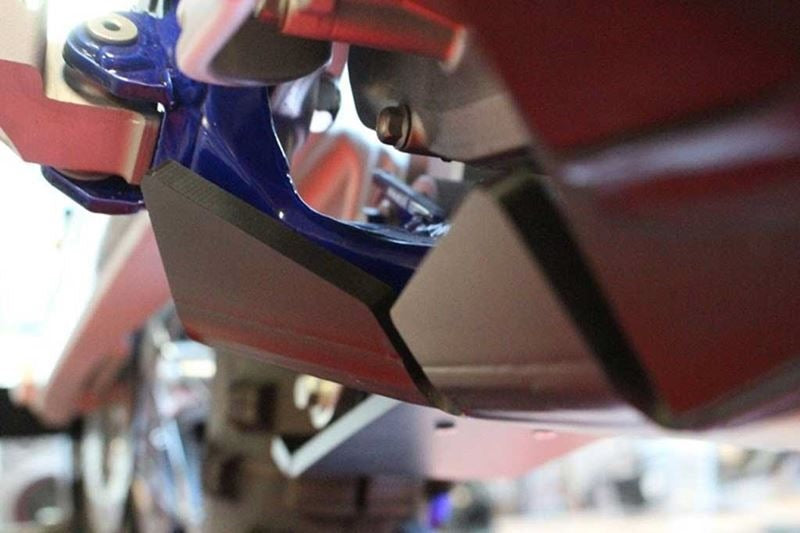 AXP-Racing / エーエックスピーレーシング Xtrem HDPE スキッドプレート - ブラック | AX1418