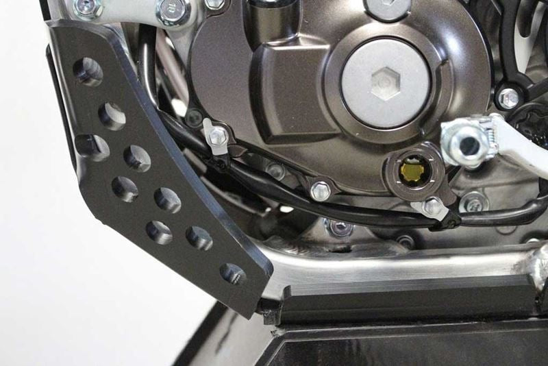 AXP-Racing / エーエックスピーレーシング Xtrem HDPE スキッドプレート - ブラック | AX1427
