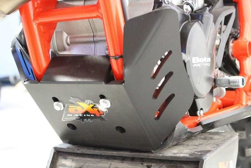 AXP-Racing / エーエックスピーレーシング Xtrem HDPE スキッドプレート - ブラック | AX1431