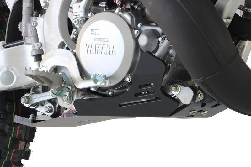 AXP-Racing / エーエックスピーレーシング Xtrem HDPE スキッドプレート - ブラック | AX1440