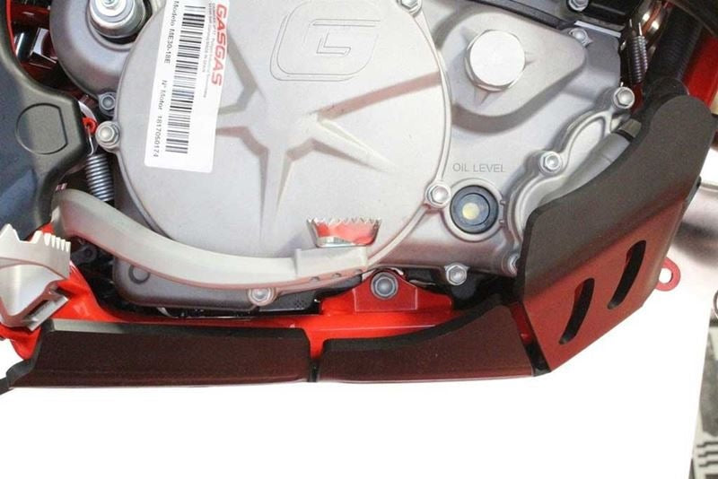 AXP-Racing / エーエックスピーレーシング Xtrem HDPE スキッドプレート - ブラック | AX1441