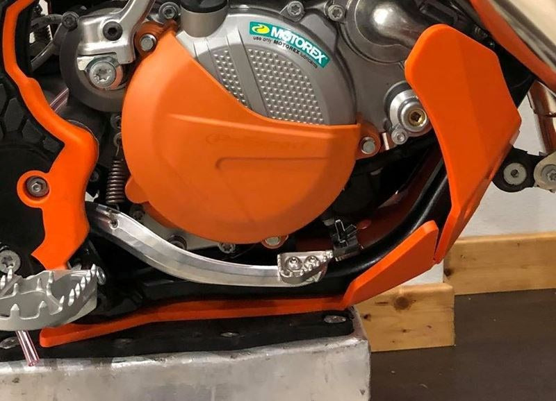 AXP-Racing / エーエックスピーレーシング スキッドプレート PHD 6mm - オレンジ | AX1451