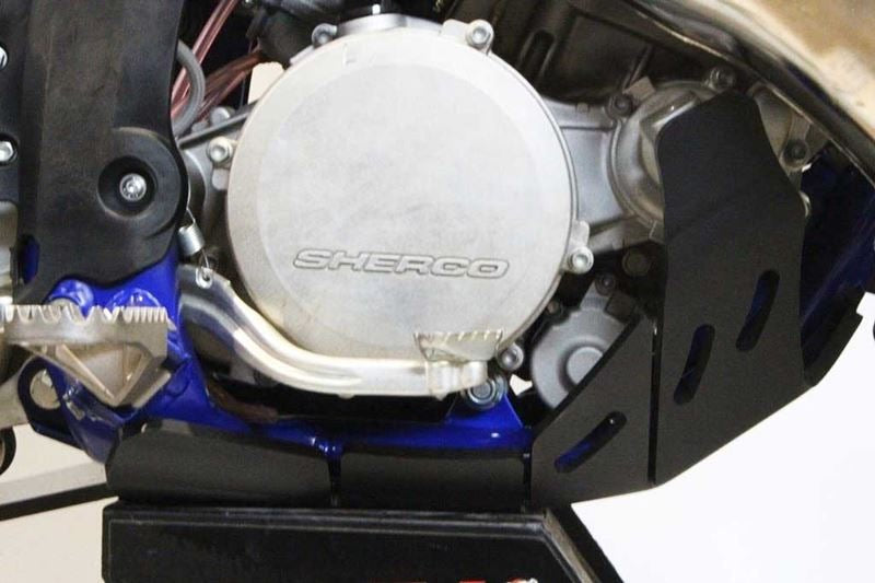 AXP-Racing / エーエックスピーレーシング Xtrem HDPE スキッドプレート - ブラック | AX1466