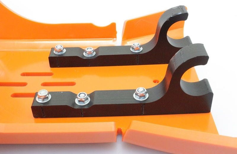 AXP-Racing / エーエックスピーレーシング Xtrem HDPE スキッドプレート - オレンジ | AX1483