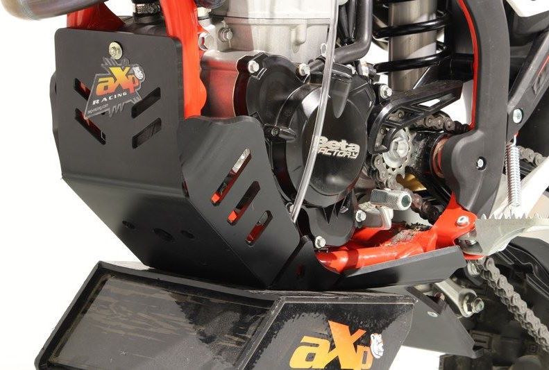 AXP-Racing / エーエックスピーレーシング Xtrem HDPE スキッドプレート - ブラック | AX1555