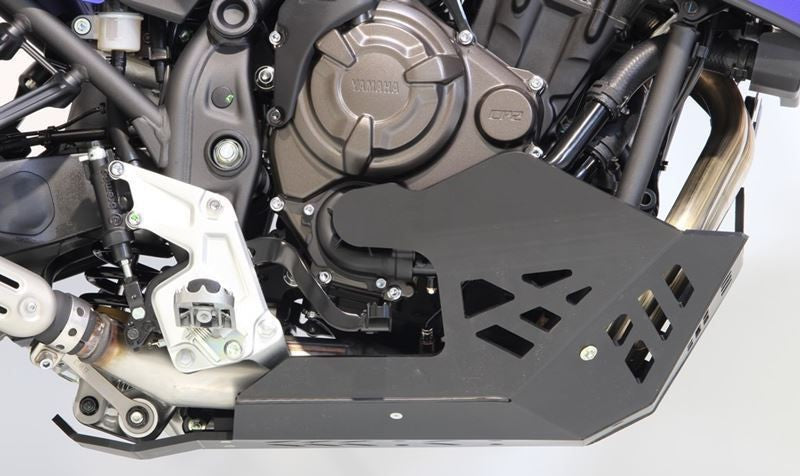 AXP-Racing / エーエックスピーレーシング Adventure スキッドプレート HDPE 8mm - ブラック | AX1564