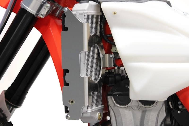 AXP-Racing / エーエックスピーレーシング Xtrem Radiator Guards - Red | AX1584