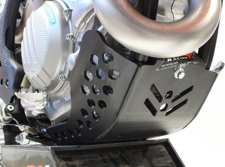 AXP-Racing / エーエックスピーレーシング スキッドプレート PHD 6mm - ブラック | AX1586