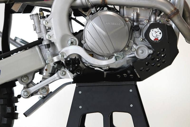 AXP-Racing / エーエックスピーレーシング Xtrem HDPE スキッドプレート - ブラック | AX1631