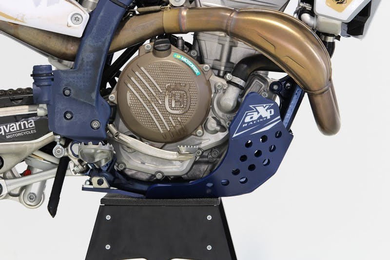 AXP-Racing / エーエックスピーレーシング スキッドプレート PHD 6mm - ブルー | AX1660