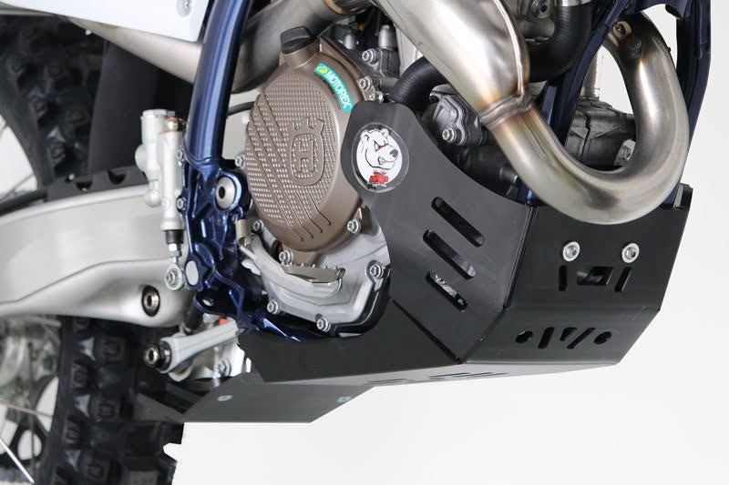 AXP-Racing / エーエックスピーレーシング Xtrem HDPE スキッドプレート - ブラック | AX1661