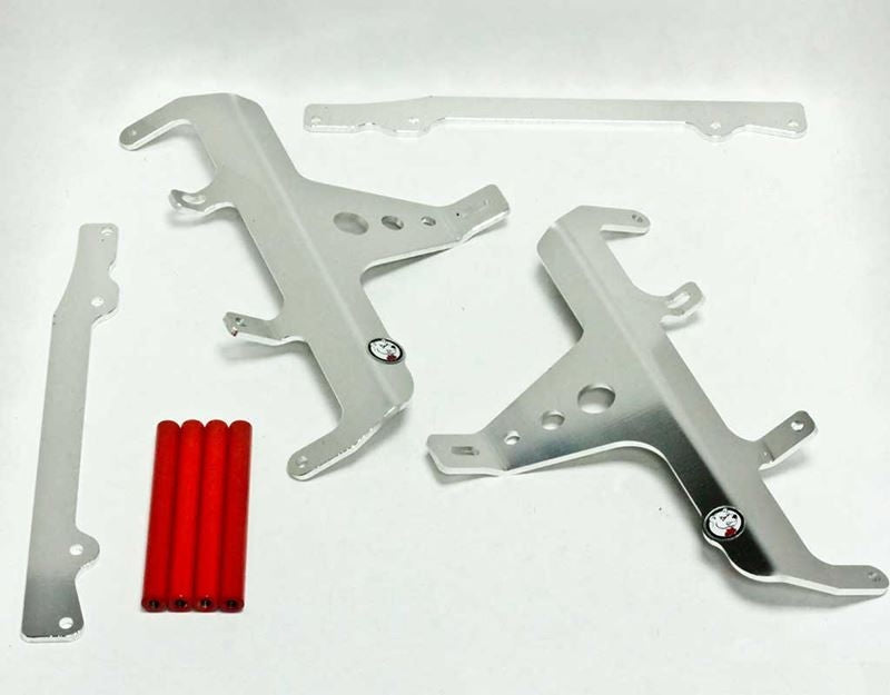 AXP-Racing / エーエックスピーレーシング ラジエーターブレース - レッドスペーサー | AX3026