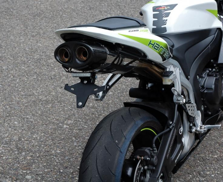Bodis（ボディス）スリップオンマフラー ステンレス Oval Q1 ヨーロッパ公道走行認可 for CBR 600RR(07-) | HCBR600-012