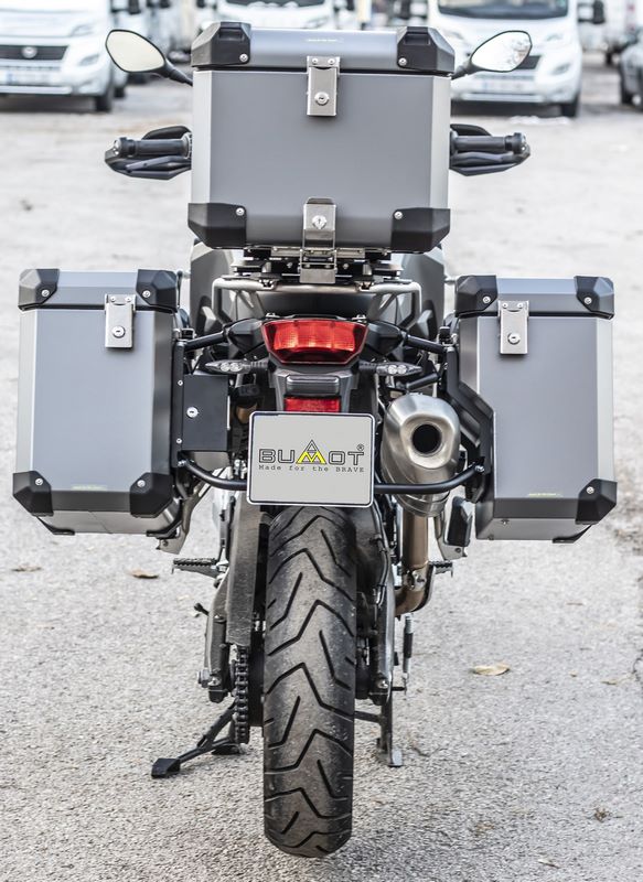 トップケース（トップラック付）、フローズングレー