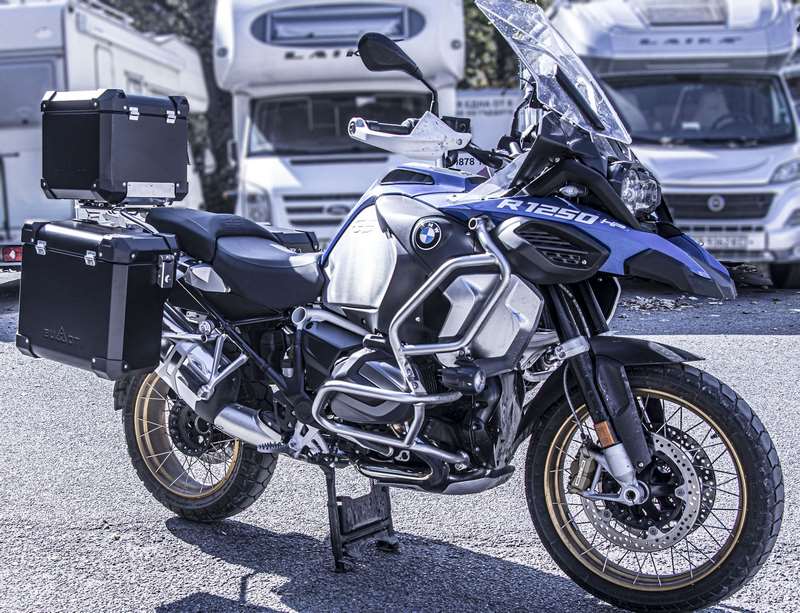 ディフェンダーエボ パニアシステム（純正BMWラック用） 1200/1250 GSA LC ブラック