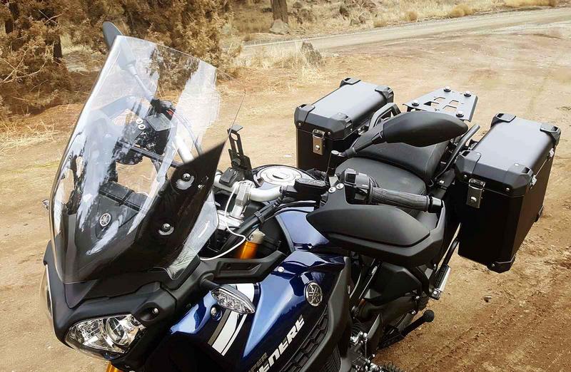 トップケース取り付けプレート