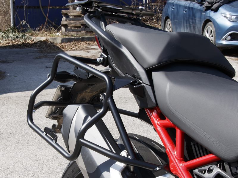 サイドケースラック