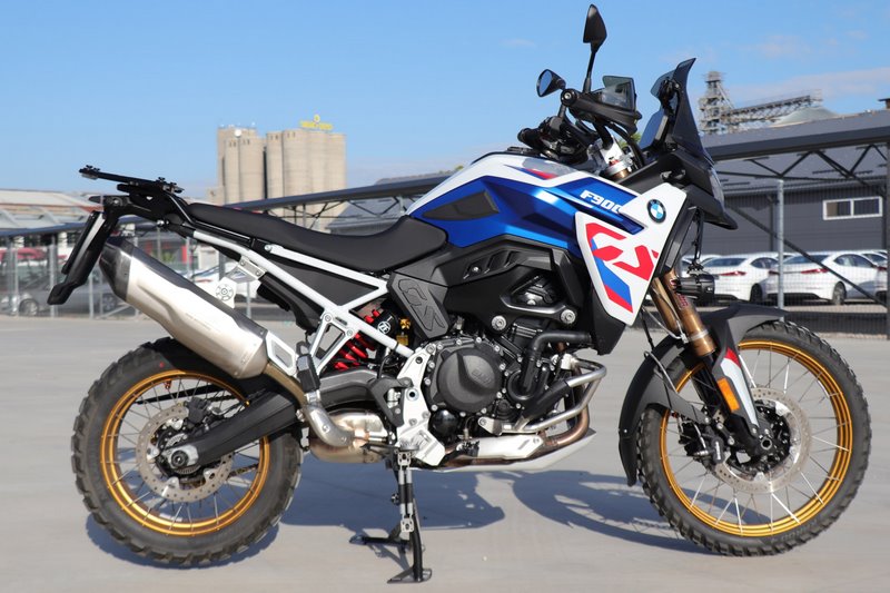 リアラック（トップケース取り付けプレート付属）