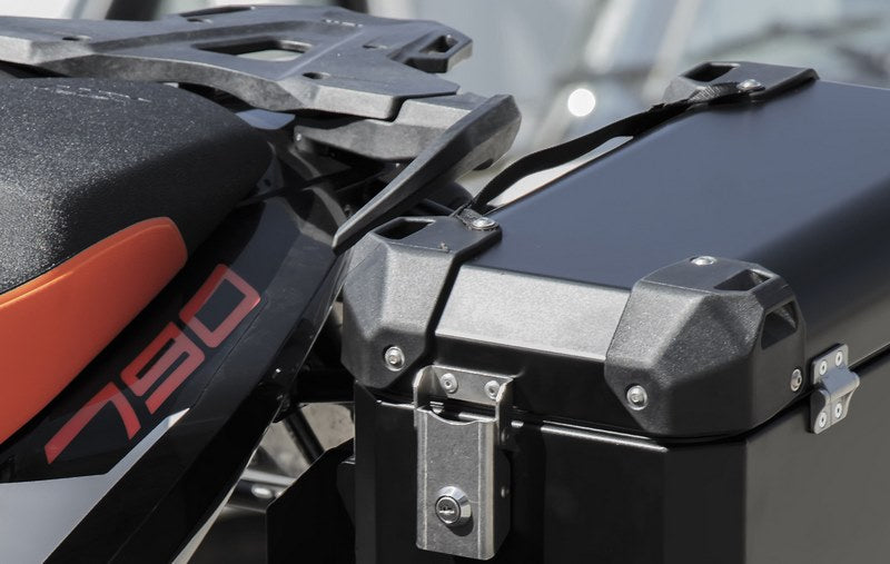 エボリューションリプレイスメントケースコーナーガード - 上部