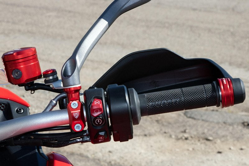 CNC Racing / シーエヌシーレーシング Handlebar ends Ducati Multistrada V4 | CM240