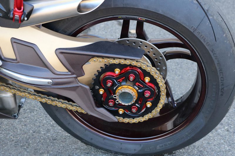 CNC Racing / シーエヌシーレーシング Cush drive hub flange MV Agusta | FC302