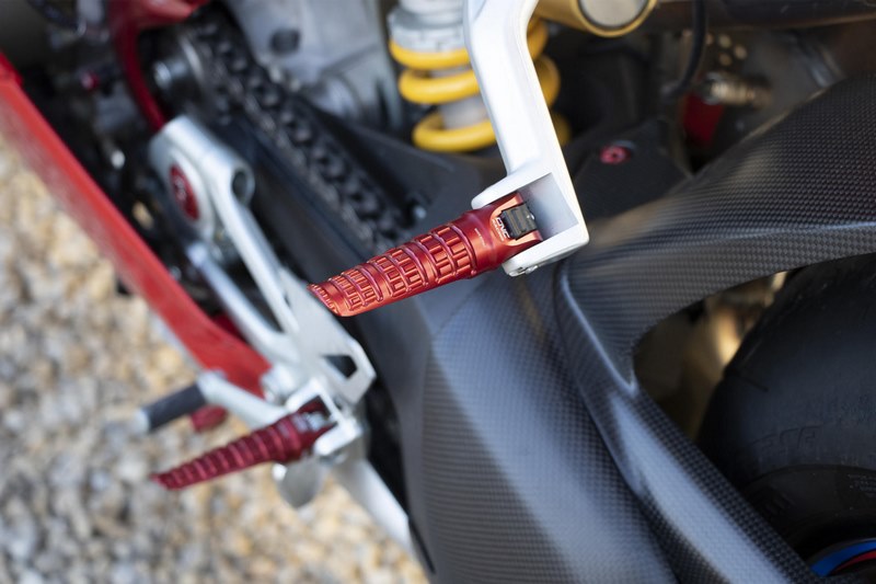 CNC Racing Footpegs for OEM rearsets MV Agusta LIGHT - passenger | PC124